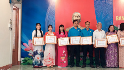 TỔNG KẾT HOẠT ĐỘNG CỦA CHI BỘ TRƯỜNG TIỂU HỌC PHÚ THỌ NĂM 2023