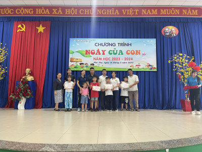 CHƯƠNG TRÌNH “NGÀY CỦA CON” CỦA TRƯỜNG TIỂU HỌC PHÚ THỌ