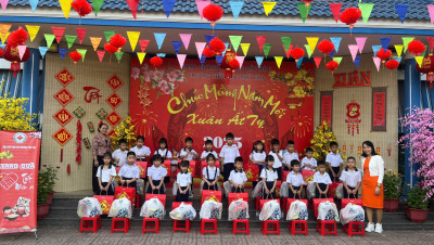 CHƯƠNG TRÌNH MÙA XUÂN CHO EM NHÂN DỊP TẾT ẤT TỴ NĂM 2025 CỦA THẦY VÀ TRÒ TRƯỜNG TIỂU HỌC PHÚ THỌ