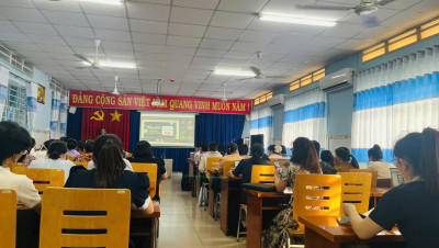 Trường Tiểu học Phú Thọ thực hiện tập huấn Thư viện số