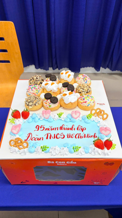 Chi đoàn Trường Tiểu học Phú Thọ long trọng tổ chức Lễ kỷ niệm 95 năm thành lập Đoàn TNCS Hồ Chí Minh và Lễ trưởng thành Đoàn cho đoàn viên.