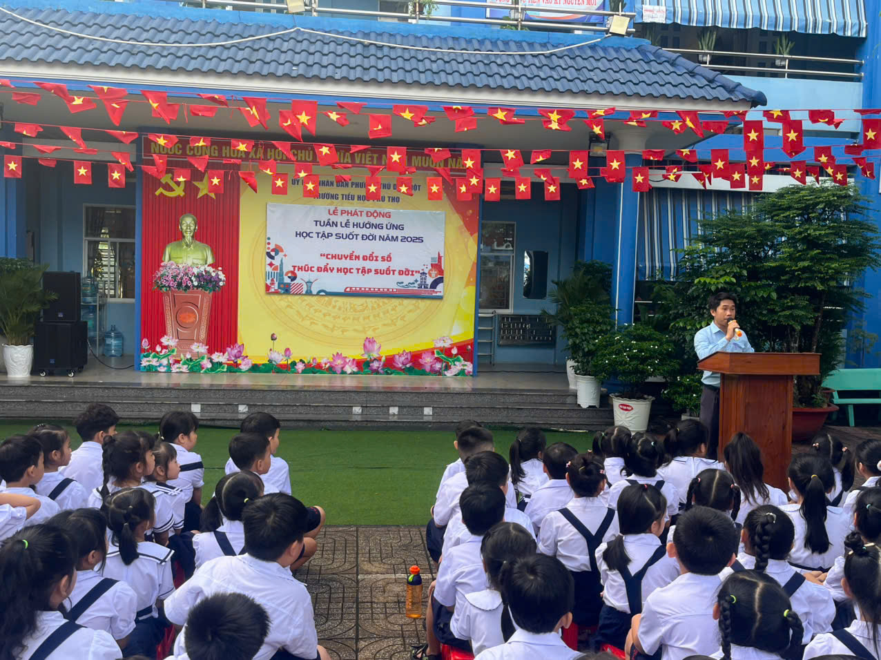 Trường Tiểu học Phú Thọ khai mạc Tuần lễ hưởng ứng học tập suốt đời năm học 2025