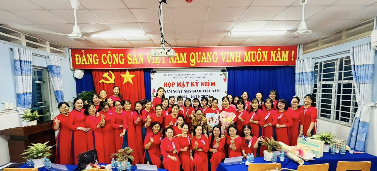 🎉 TRƯỜNG TIỂU HỌC PHÚ THỌ – HỌP MẶT KỶ NIỆM 43 NĂM NGÀY NHÀ GIÁO VIỆT NAM (20/11/1982 – 20/11/2025) 🌺