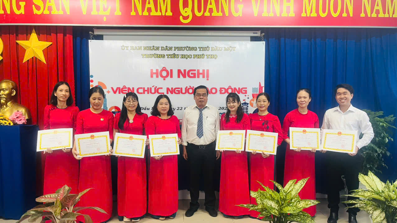 🔥 HỘI NGHỊ VIÊN CHỨC, NGƯỜI LAO ĐỘNG TRƯỜNG TH PHÚ THỌ NĂM HỌC 2025- 2026